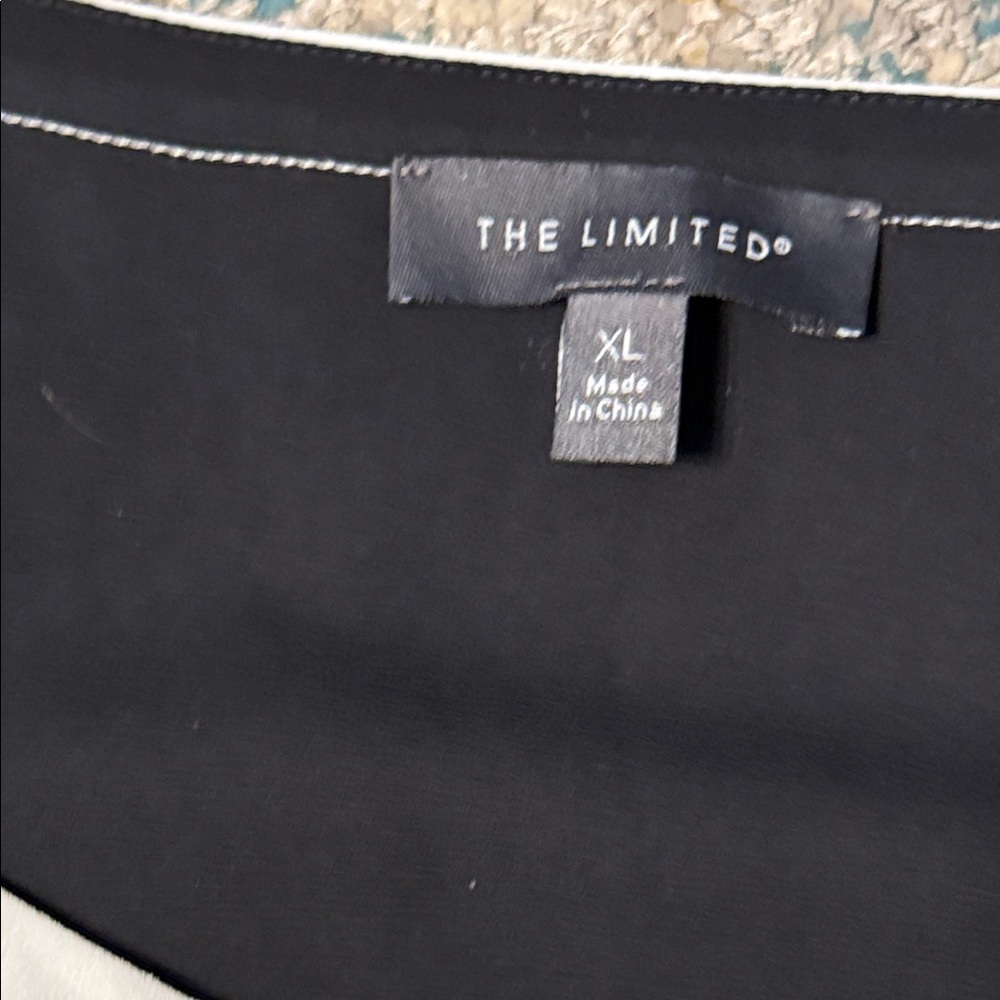 The Limited Black and White Pearl Accented Blouse XL - Picture 5 of 6